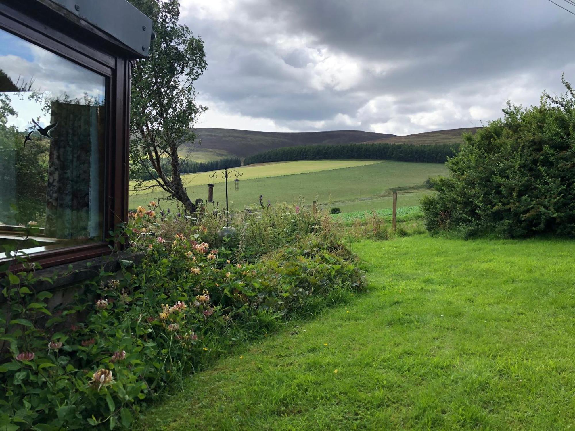 Easter Corrie Cottages Ballindalloch 外观 照片